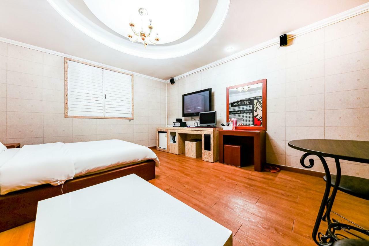 Hotel Rooky Tedžon Exteriér fotografie