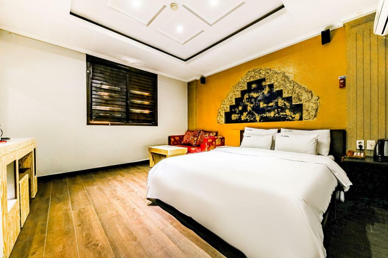 Hotel Rooky Tedžon Exteriér fotografie