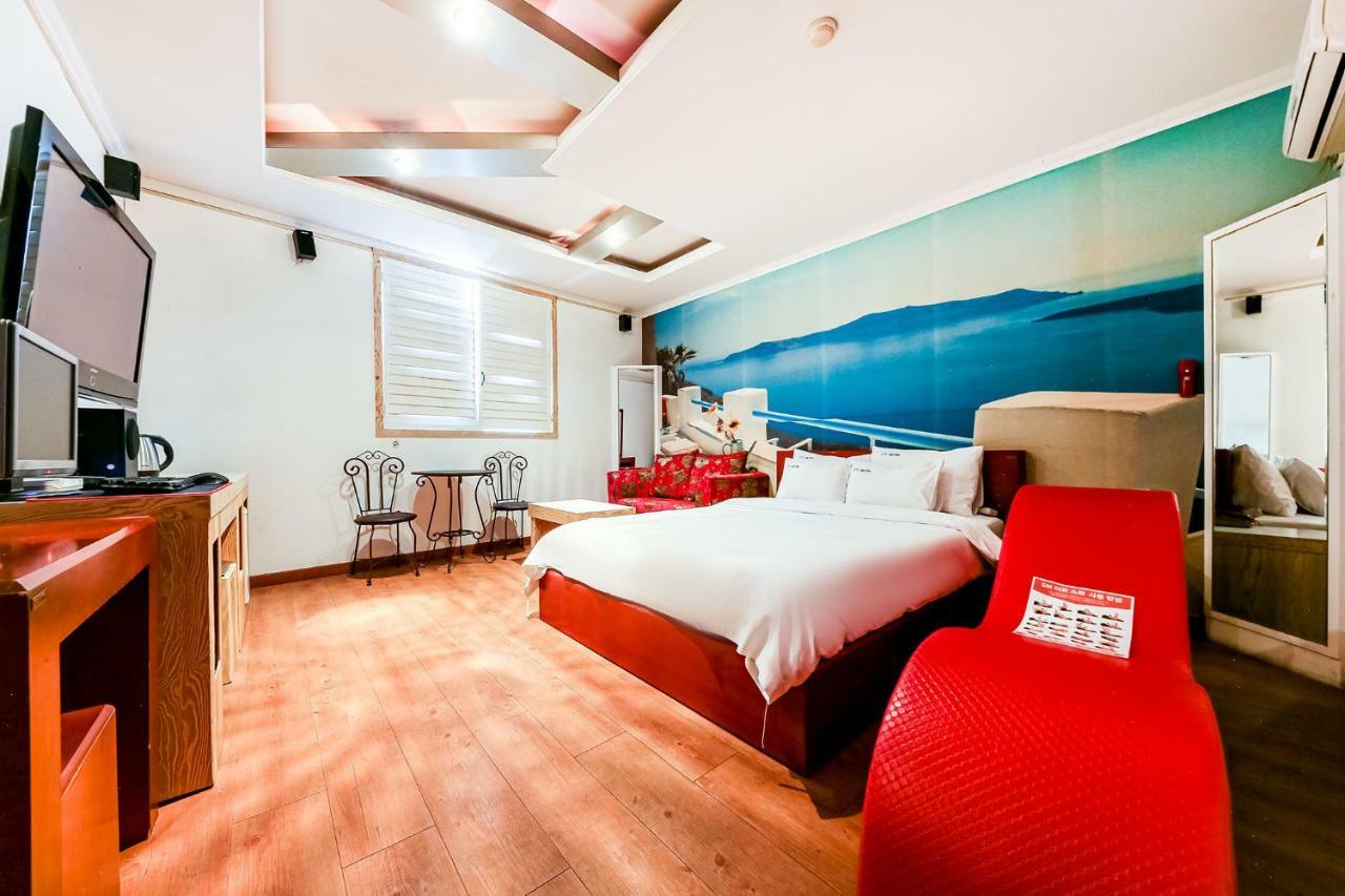 Hotel Rooky Tedžon Exteriér fotografie