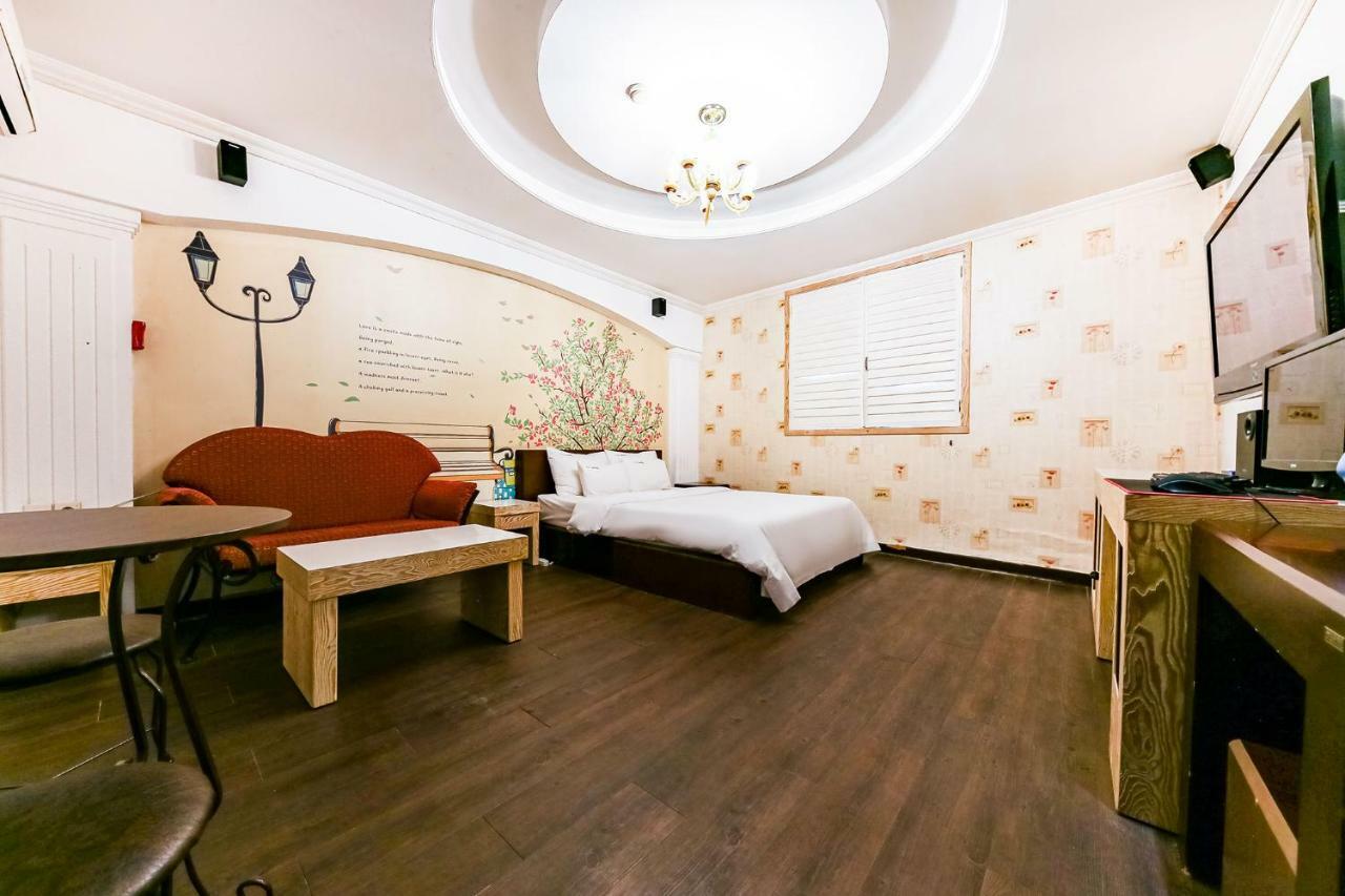 Hotel Rooky Tedžon Exteriér fotografie